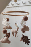Mobile décoratif - Cerf & feuilles de chêne