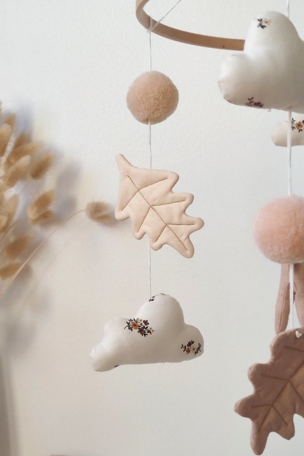 Mobile décoratif - Biche & feuilles de chêne