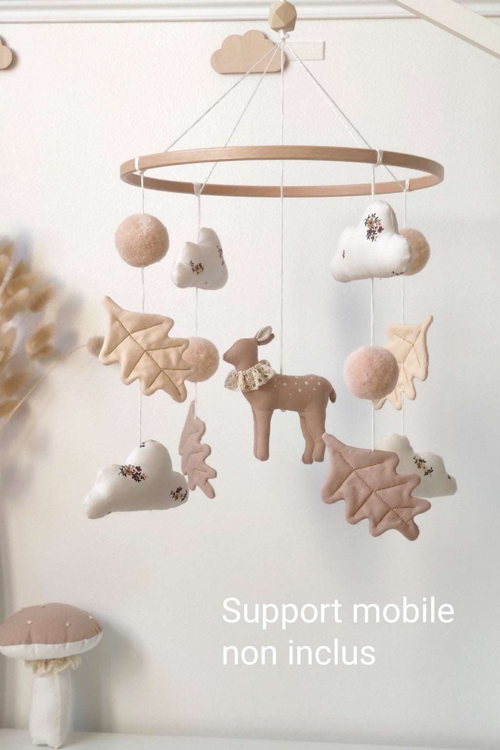 Mobile décoratif - Biche & feuilles de chêne