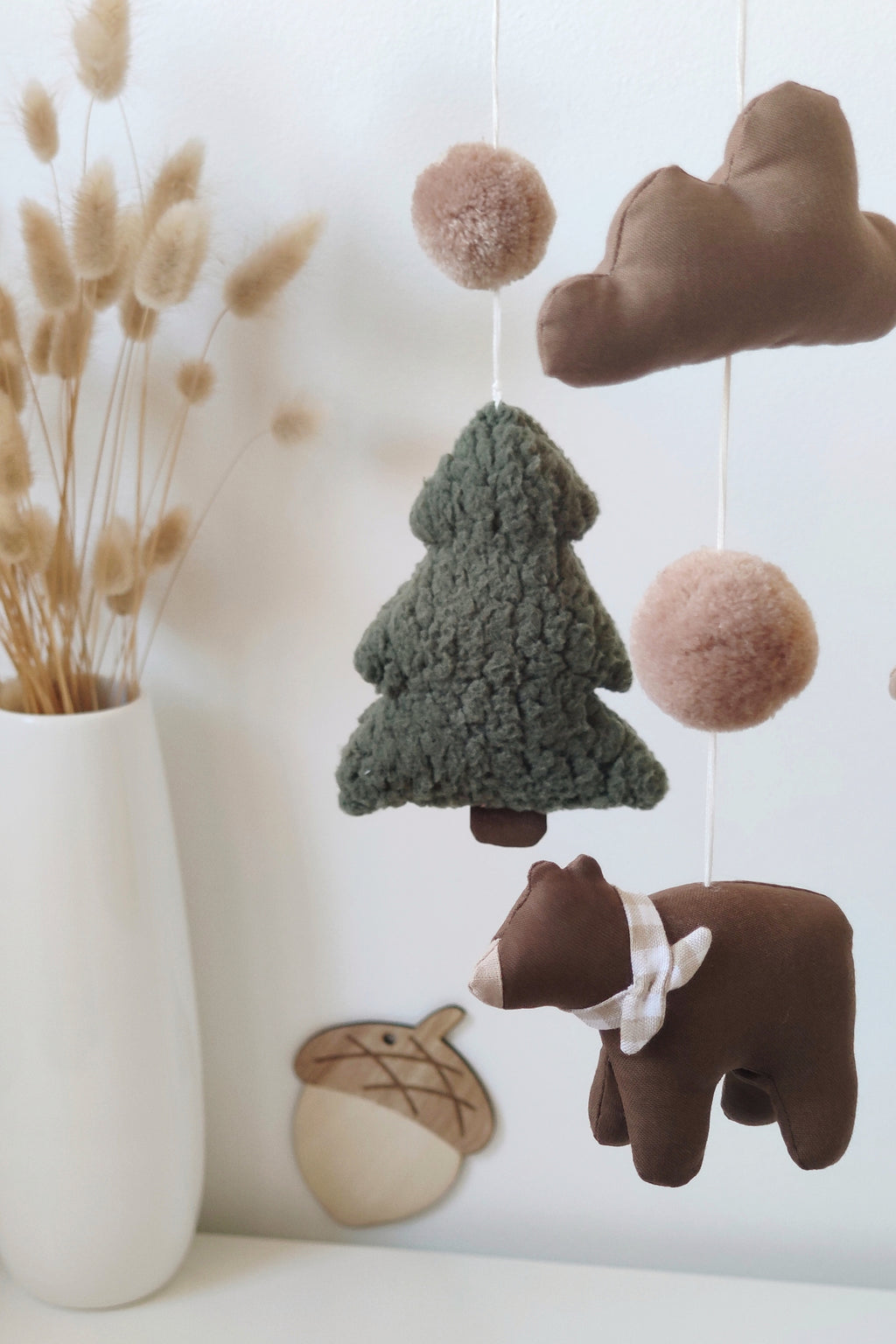 Mobile décoratif - Ours en forêt