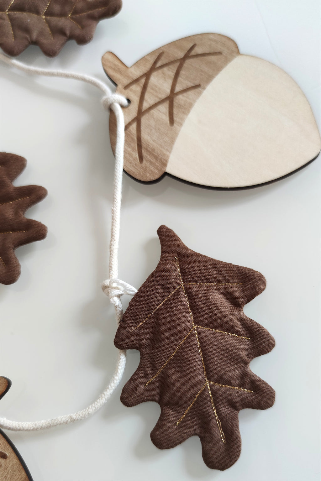 Guirlande chêne marron