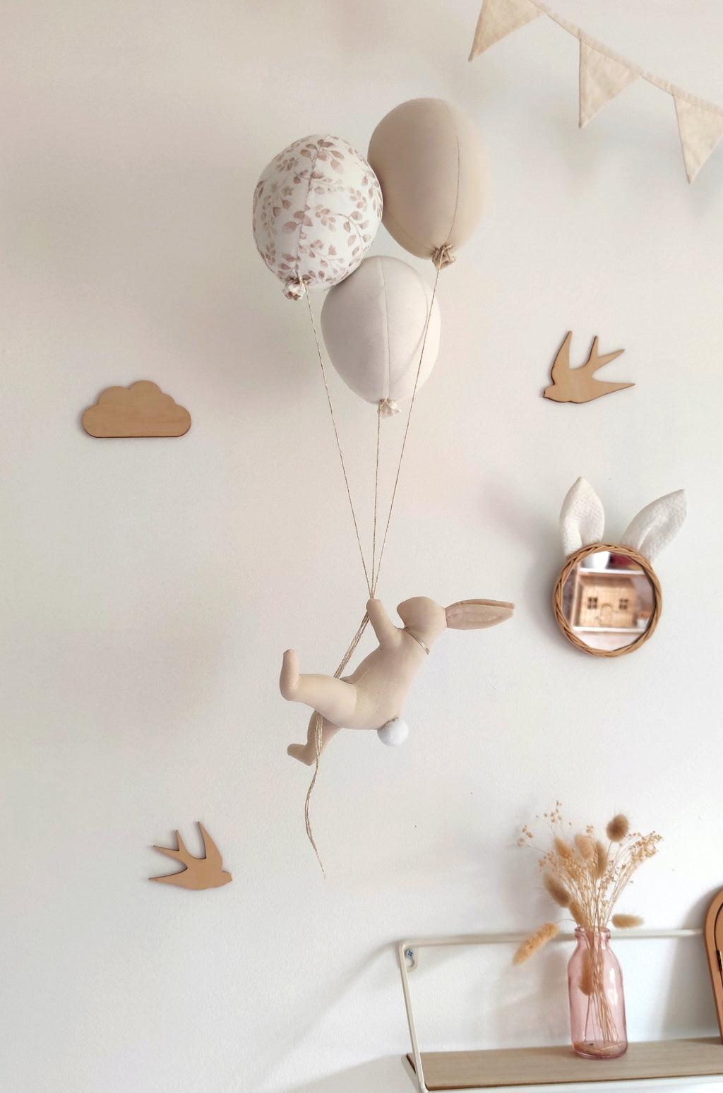 Lapin & ballons - Feuilles beige clair