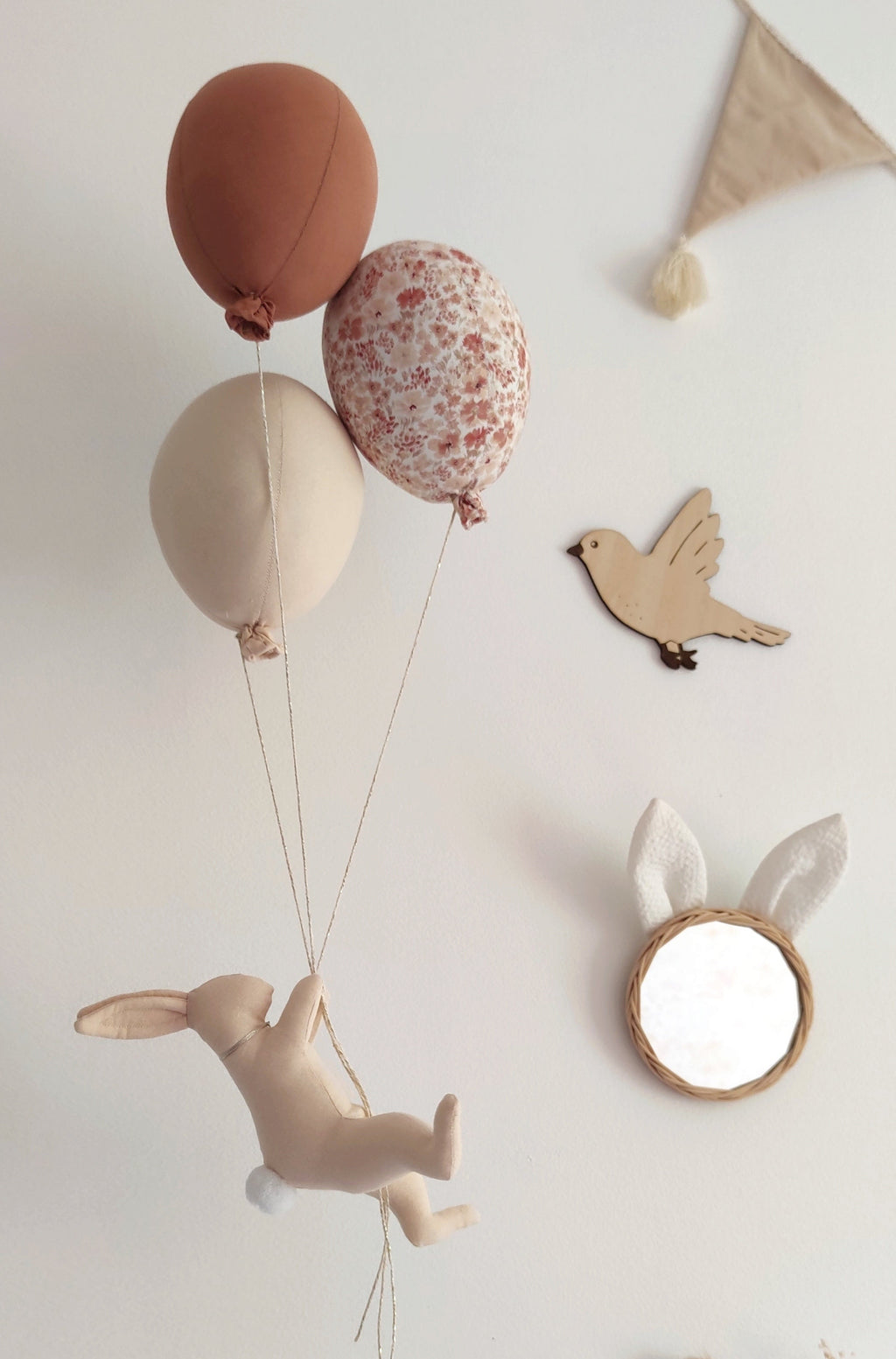 Lapin & ballons - Terracotta