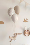 Lapin & ballons - Feuilles beige clair