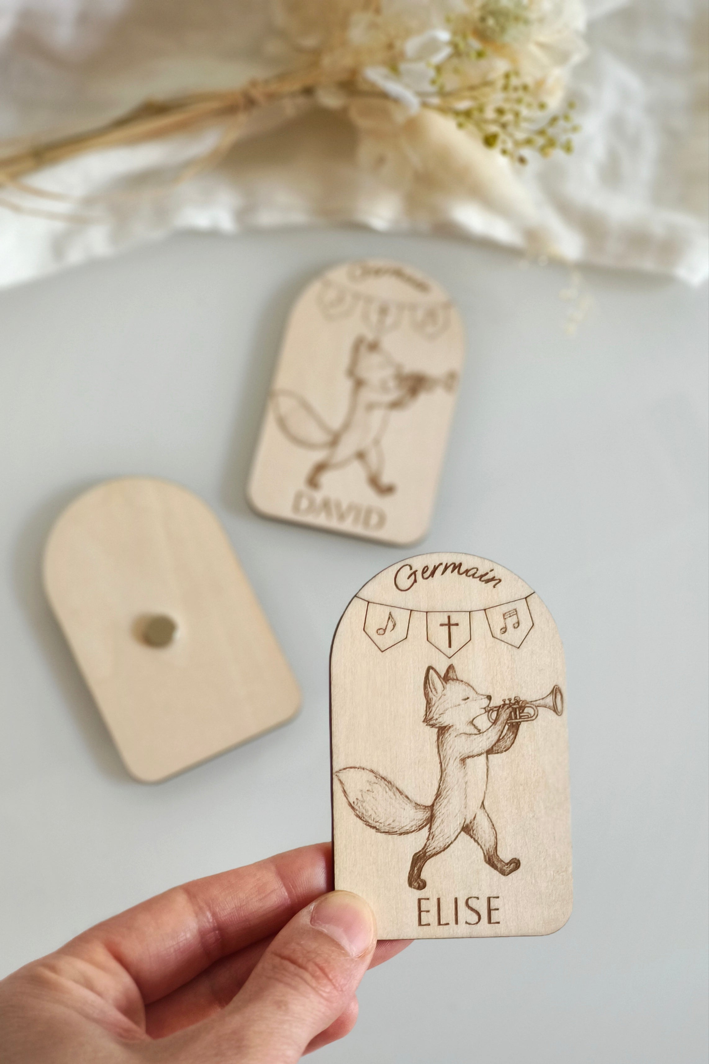 Marque-places magnets Renard - Version Baptême 🕊️