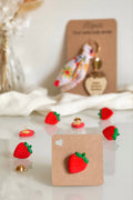 Pin's Fraise 🍓 - Cadeau Maîtresse & Nounou