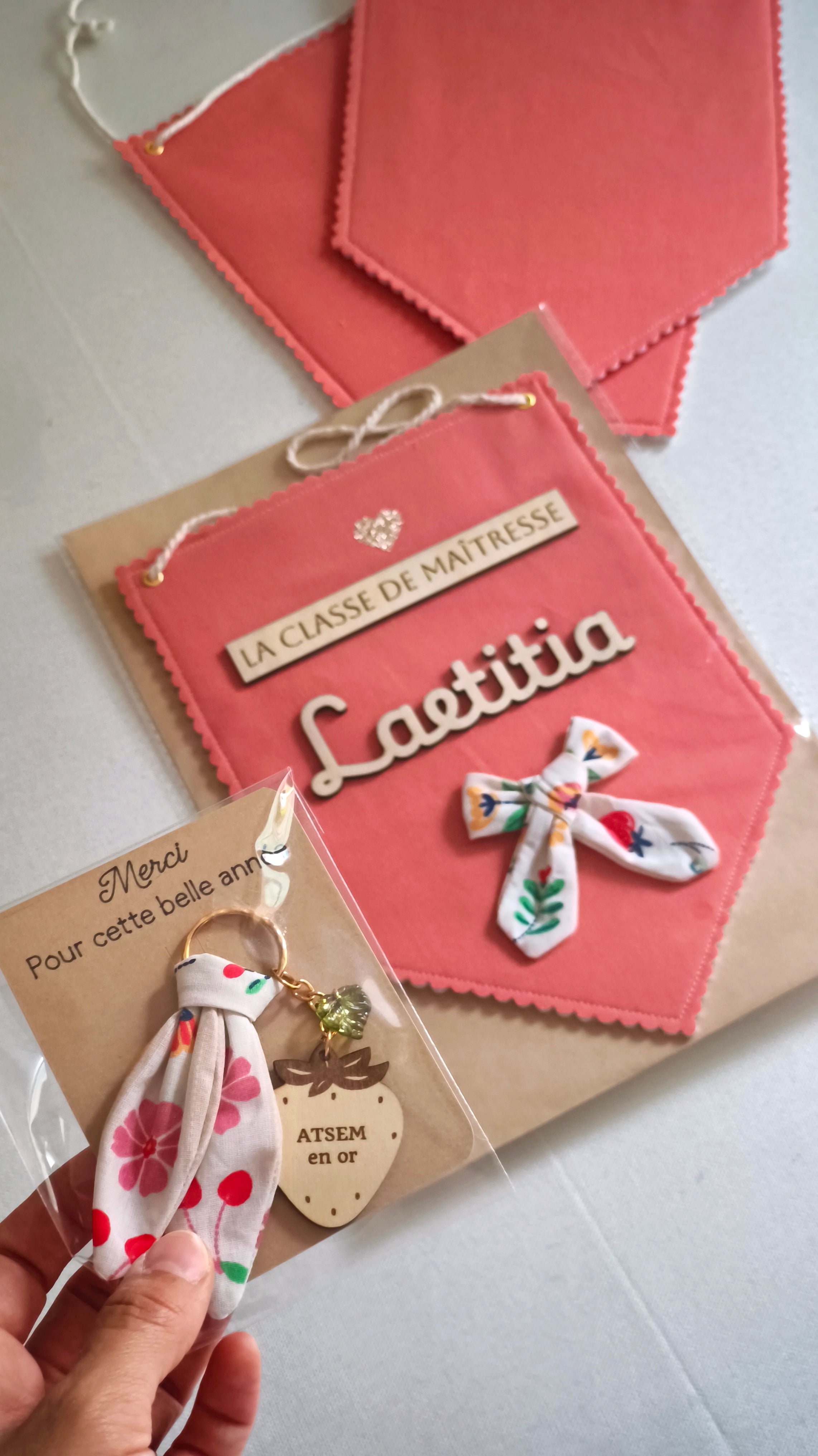 RÉSERVÉ CELIA - 1 PC "ATSEM en or"