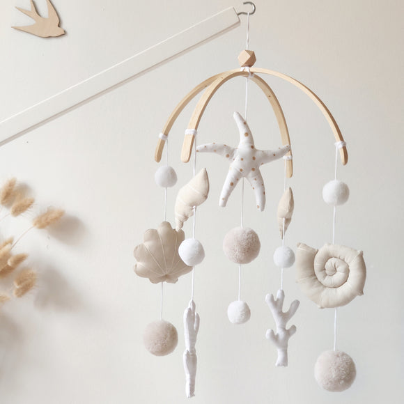 Mobile coquillages - Beige & Blanc