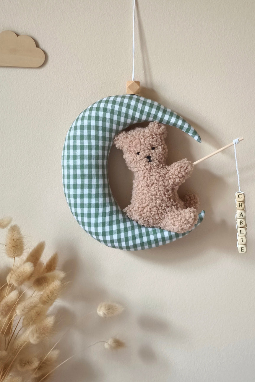 Nounours sur sa lune avec prénom - Vichy vert