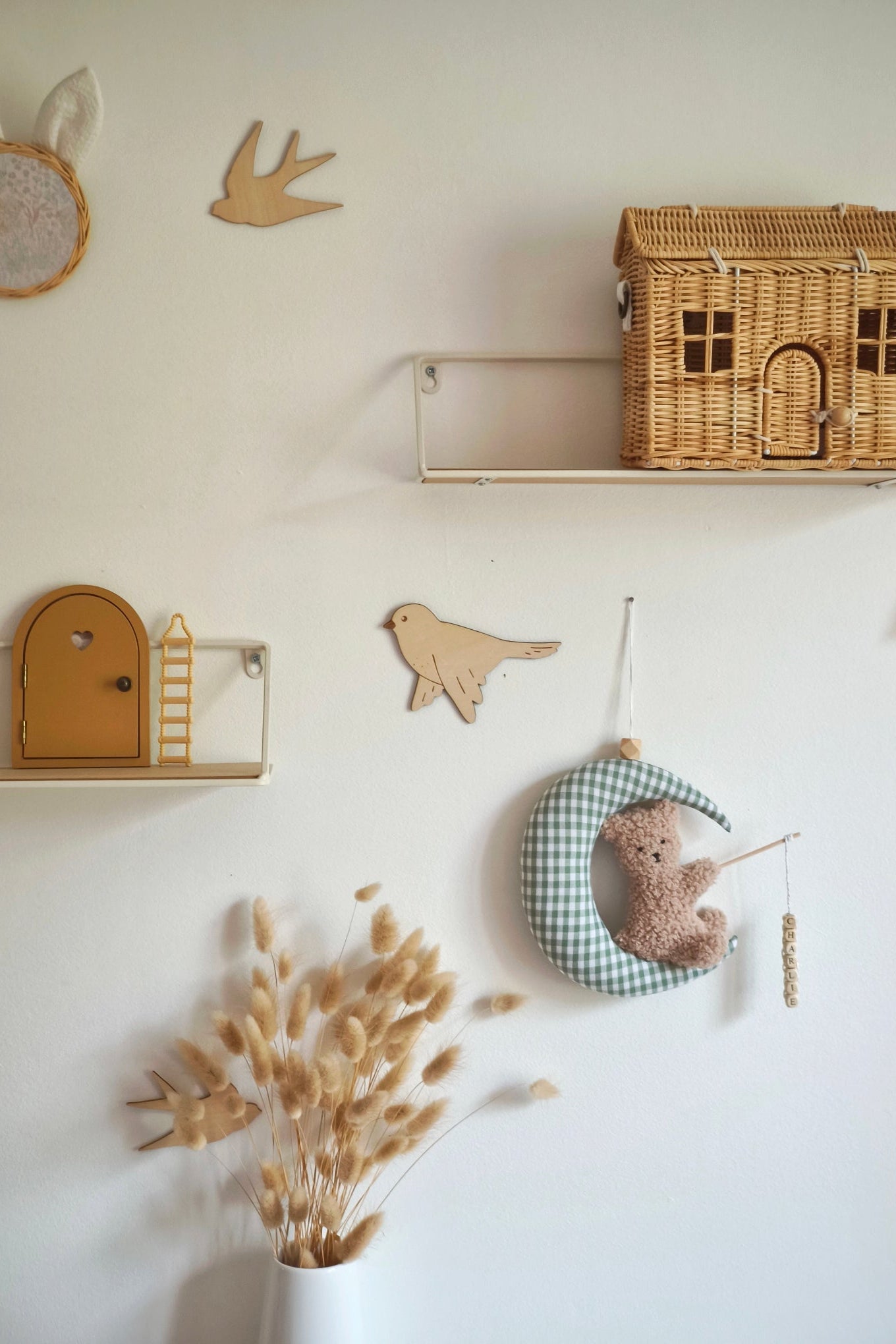 Nounours sur sa lune avec prénom - Vichy vert