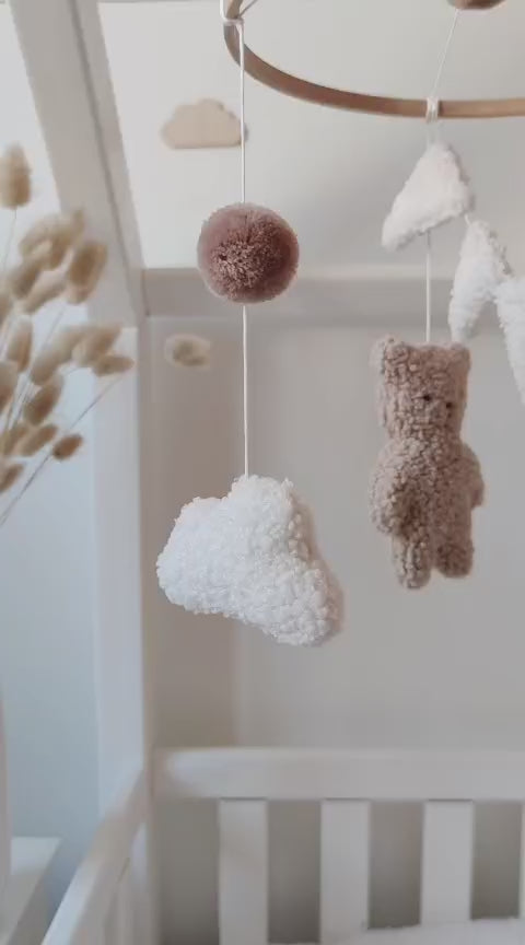 Mobile décoratif Nounours & Fanions