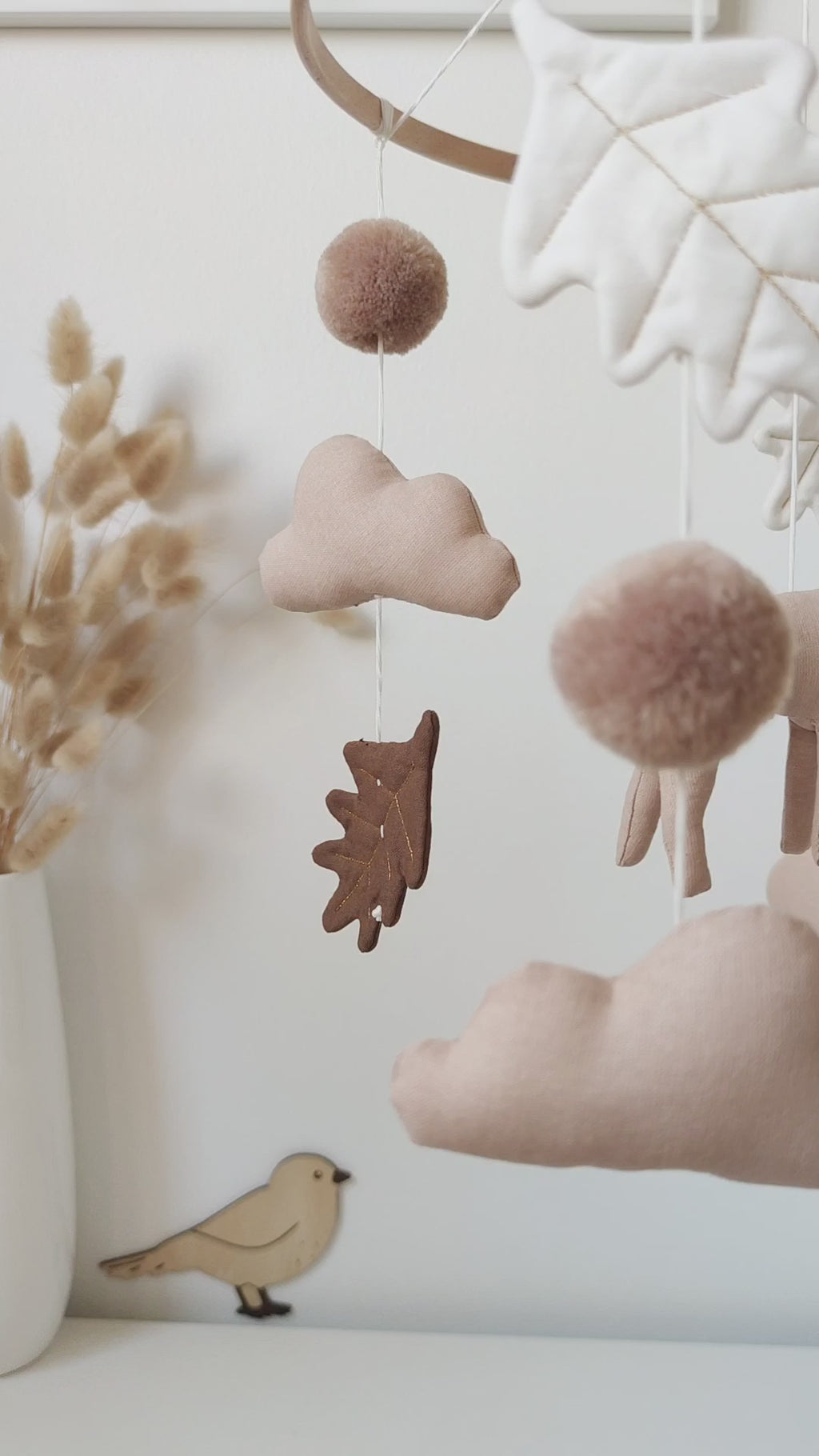 Mobile décoratif - Cerf & feuilles de chêne